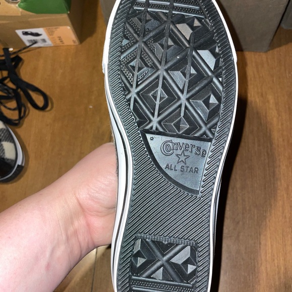 Limited Edition Woolrich x Converse high tops. Men’s 7 and Women’s 9 - Picture 2 of 5